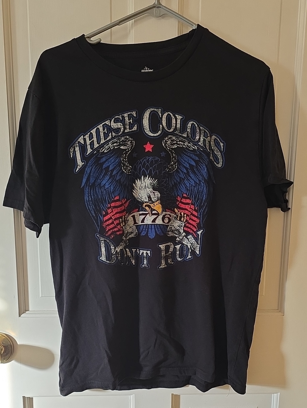 These Colors Don't Run Patriotic Graphic Tee - Black Size Mens M